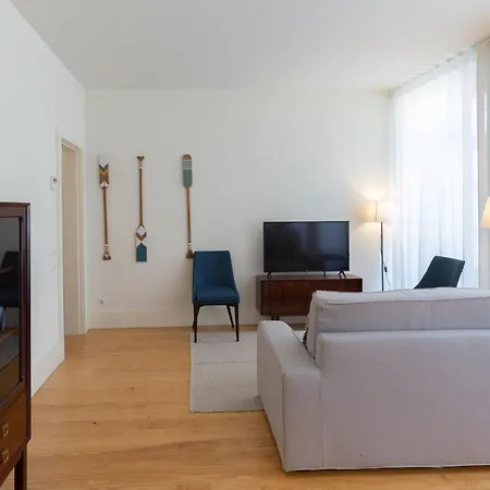 Apartamento Guestready - Mouzinho Silveira *